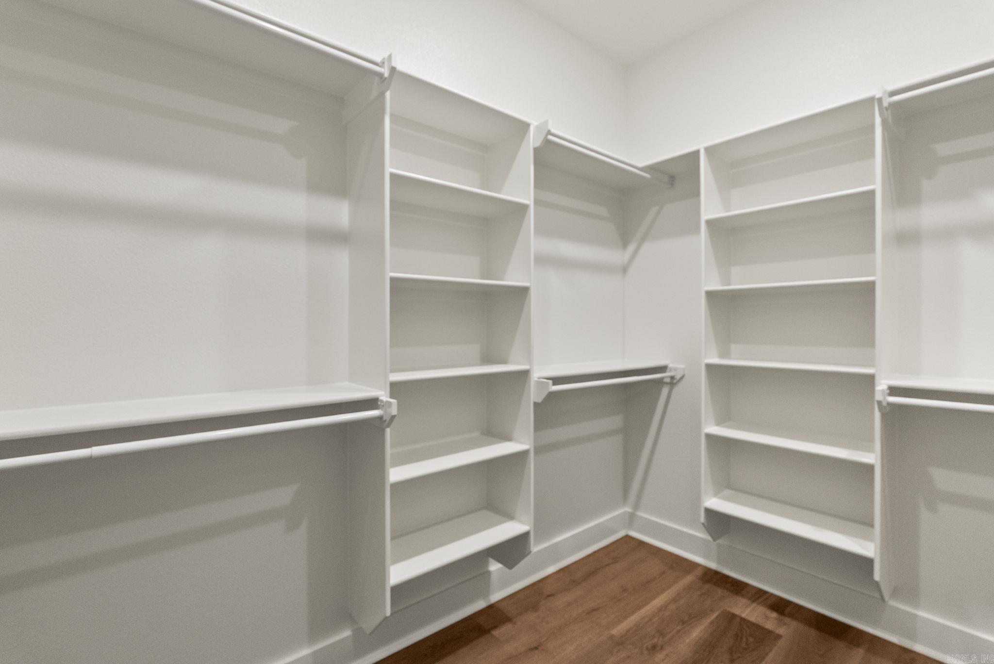 CARDINAL VALLEY - Residential