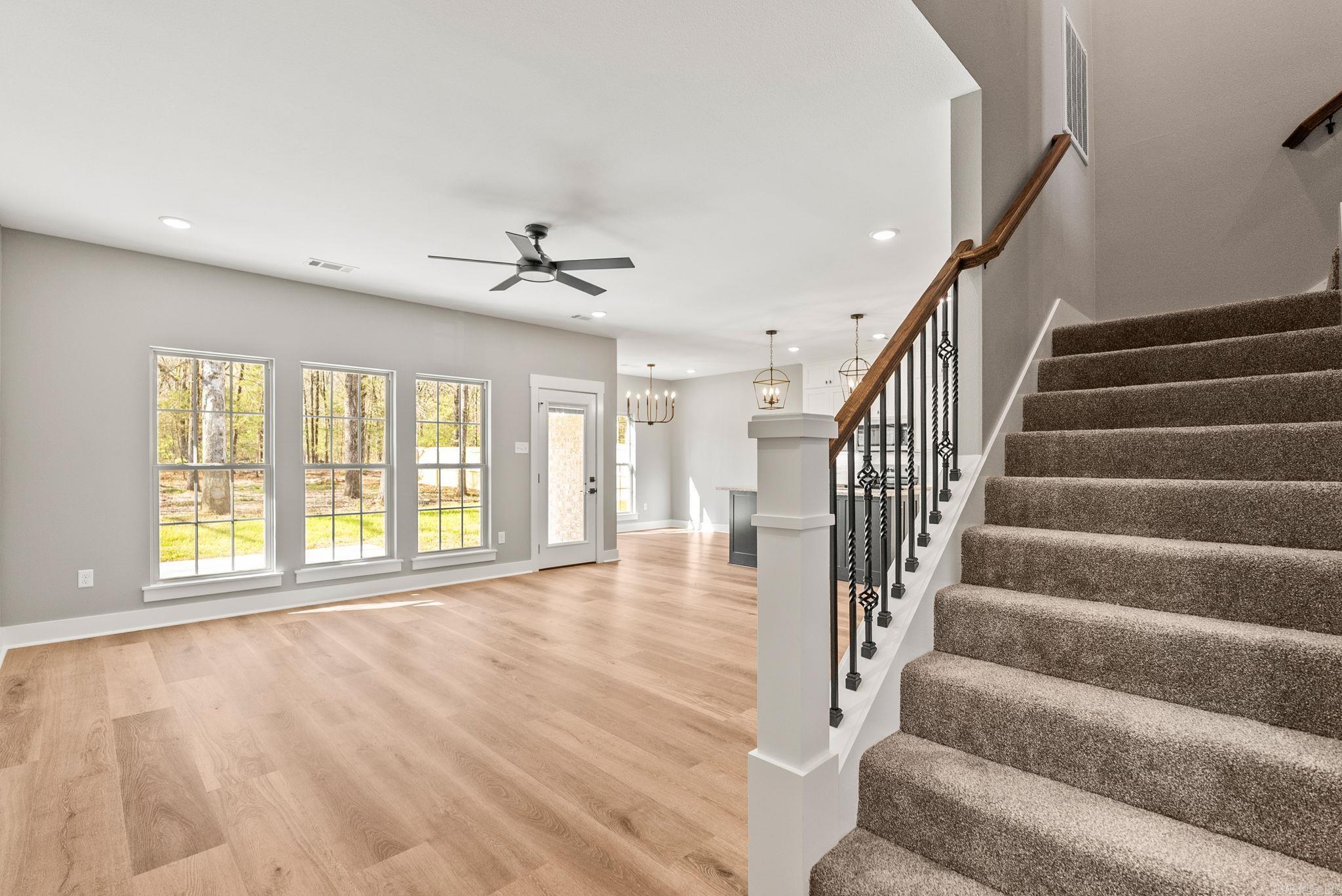 CARDINAL VALLEY - Residential