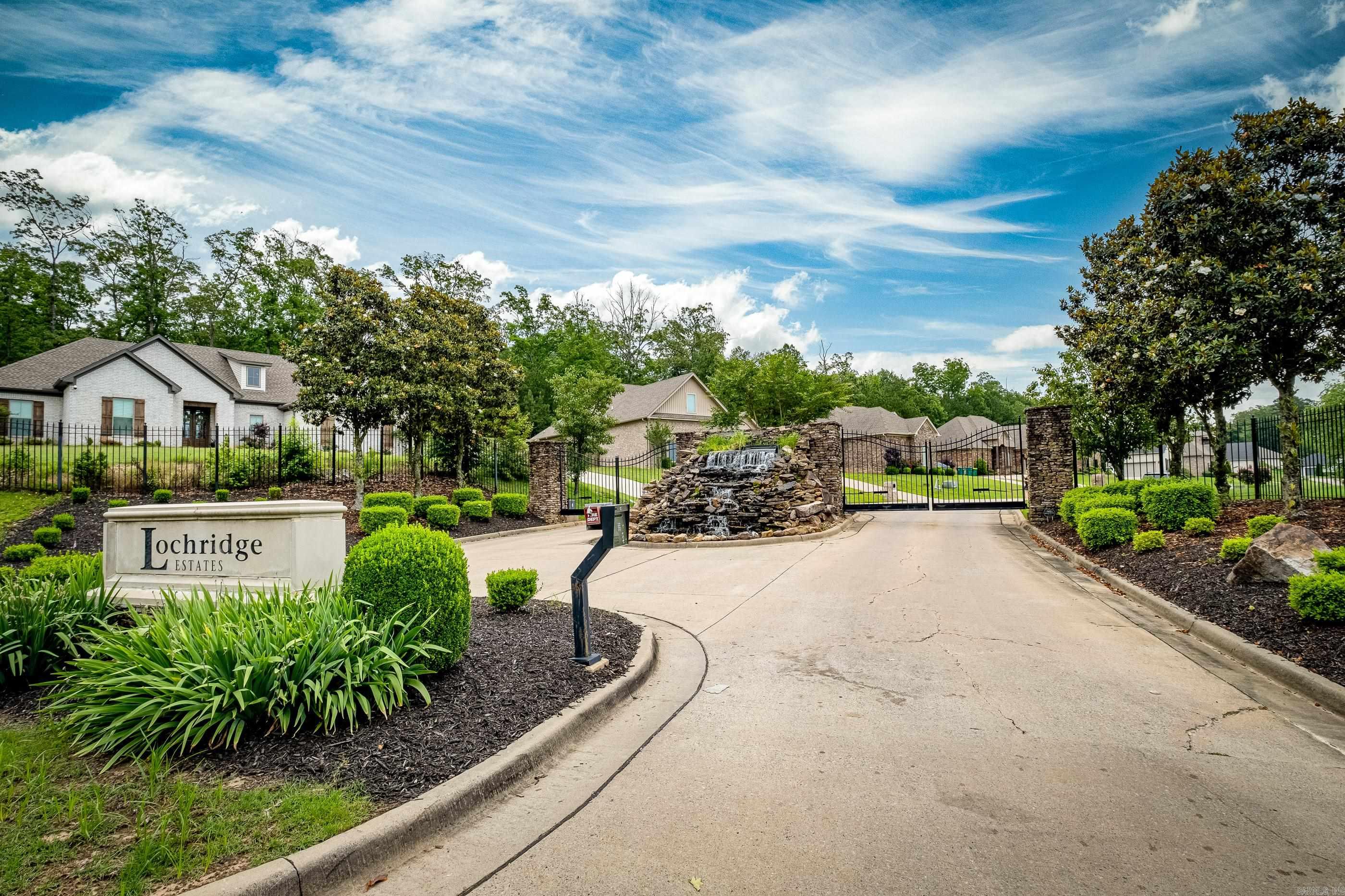 LOCHRIDGE ESTATES - Residential