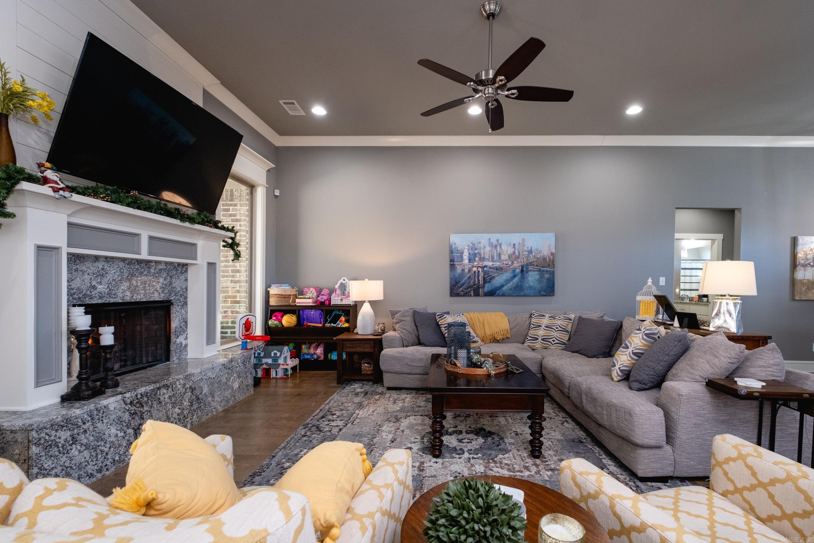 LOCHRIDGE ESTATES - Residential