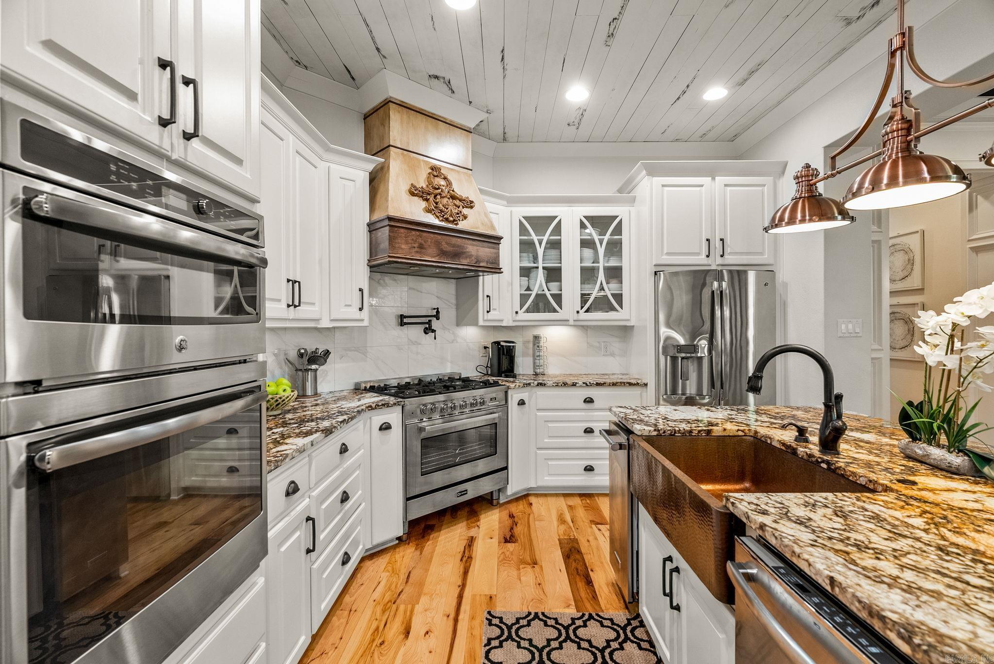 WOODLANDS EDGE - Residential