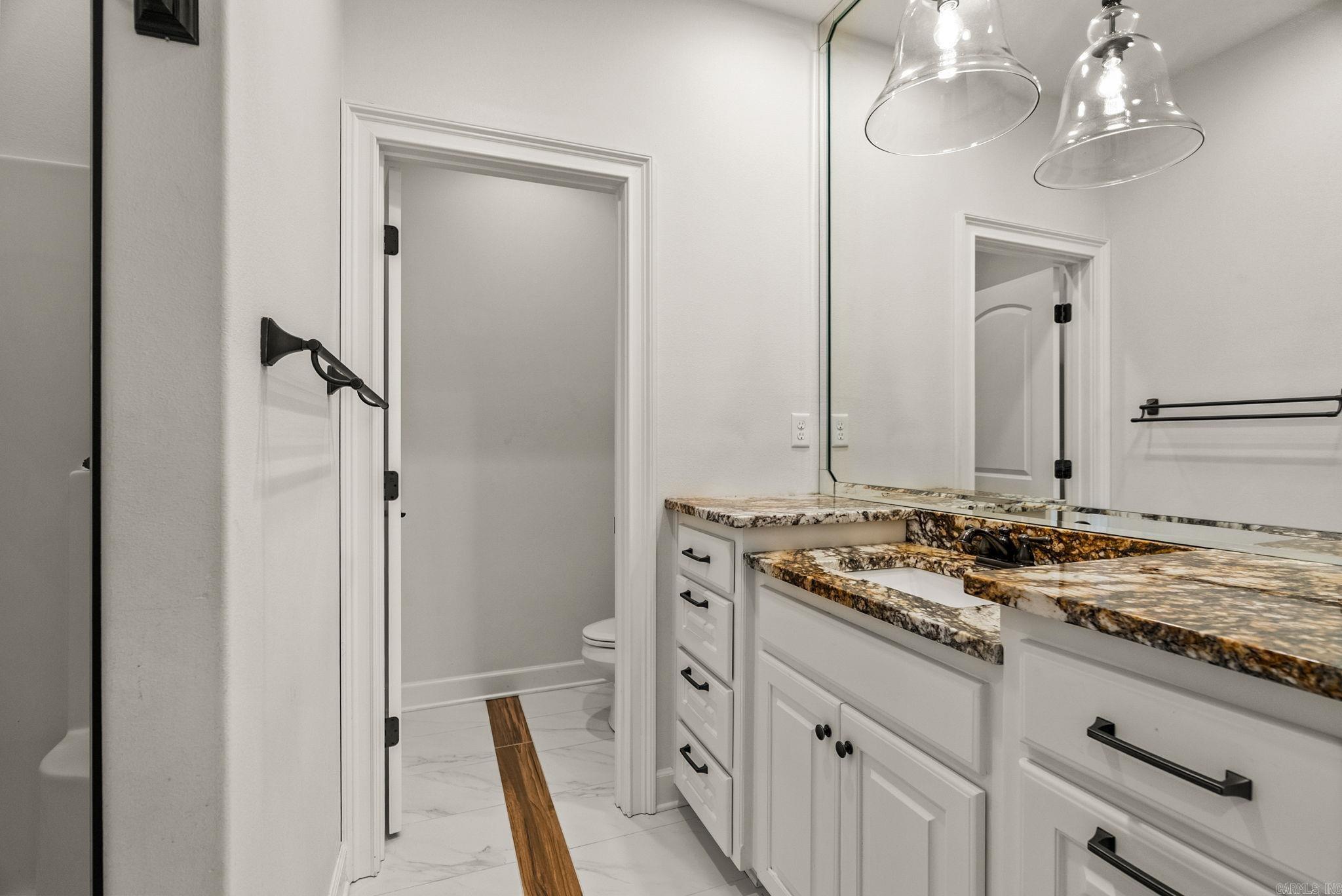 WOODLANDS EDGE - Residential