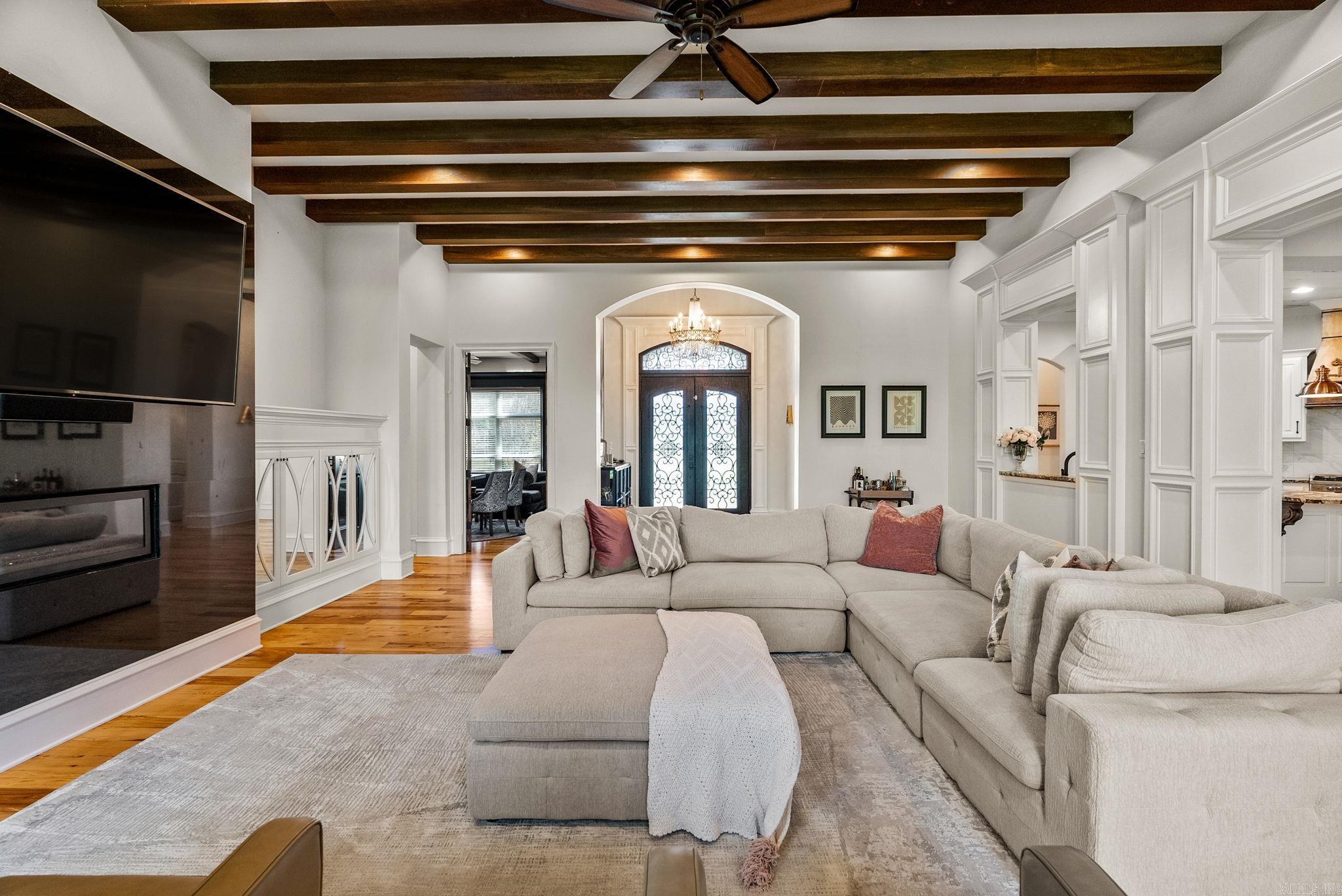 WOODLANDS EDGE - Residential