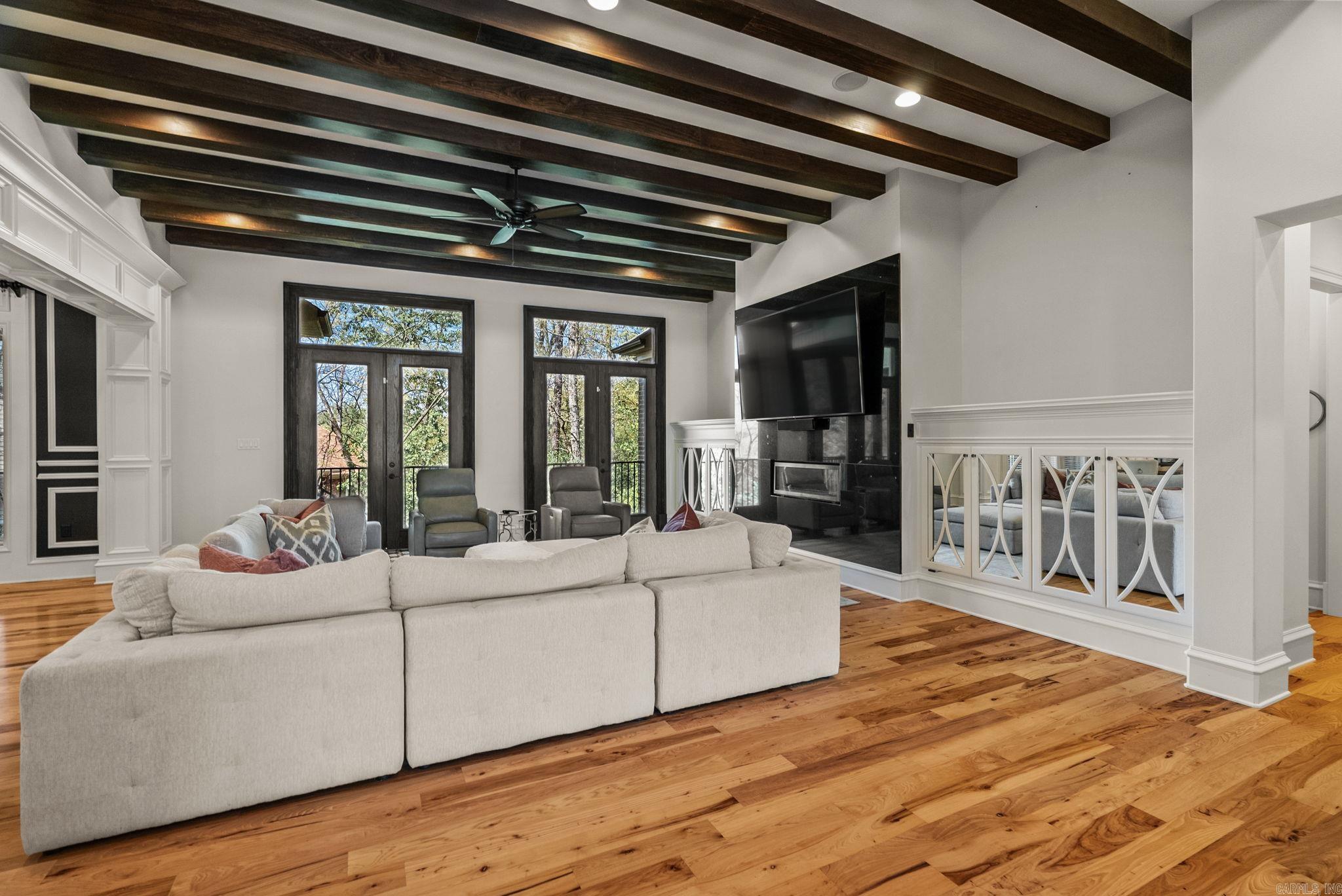 WOODLANDS EDGE - Residential