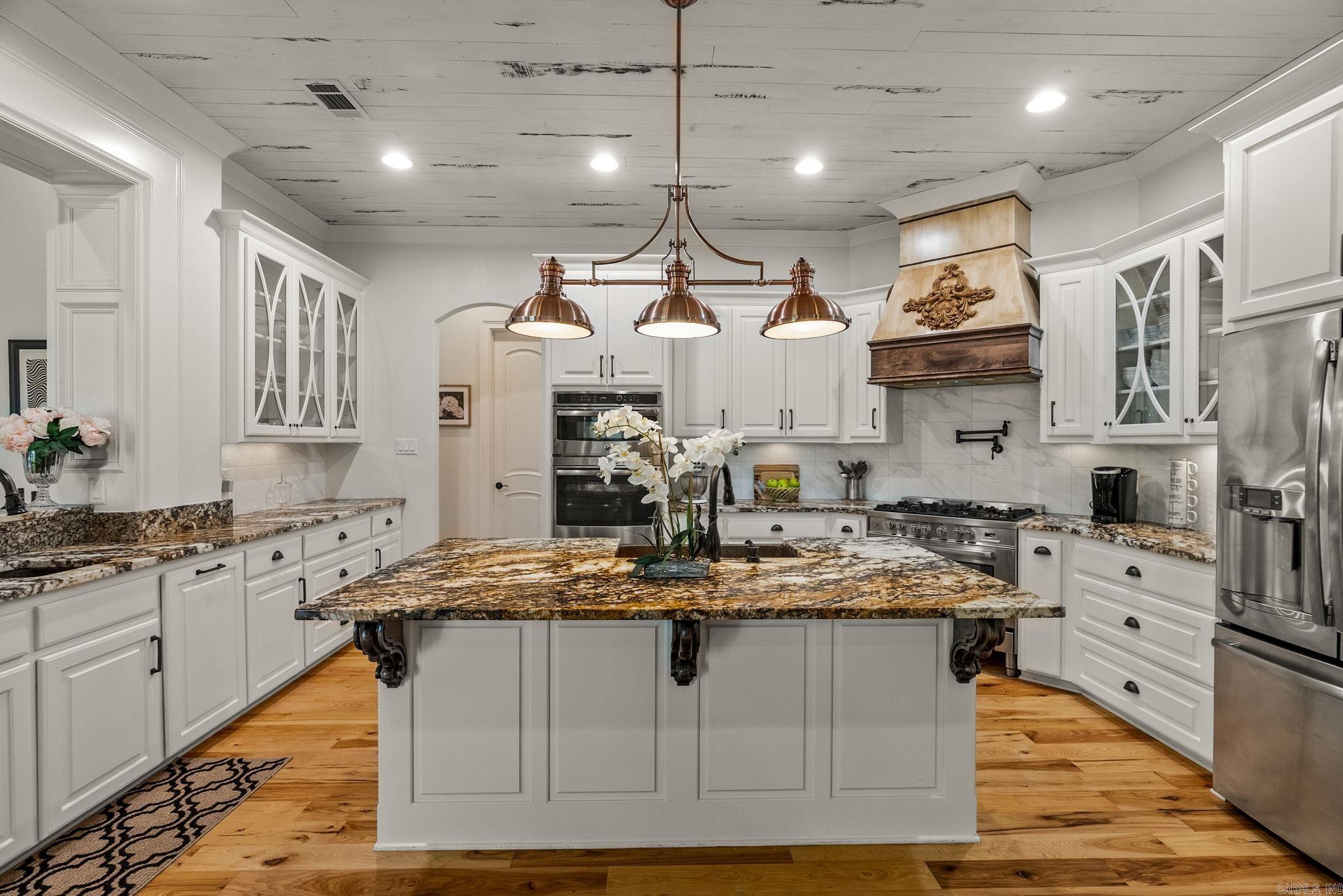 WOODLANDS EDGE - Residential