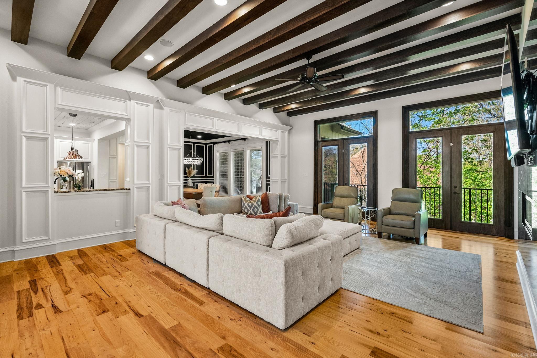 WOODLANDS EDGE - Residential