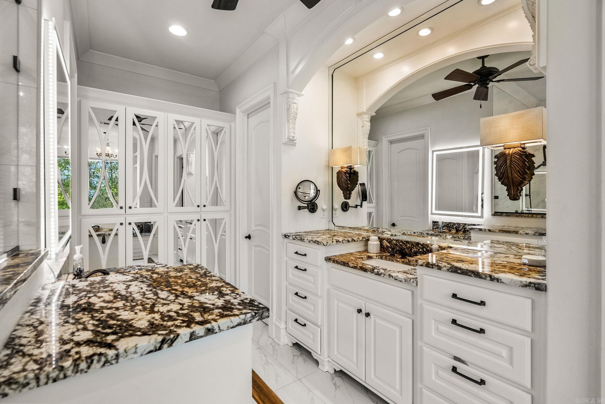 WOODLANDS EDGE - Residential