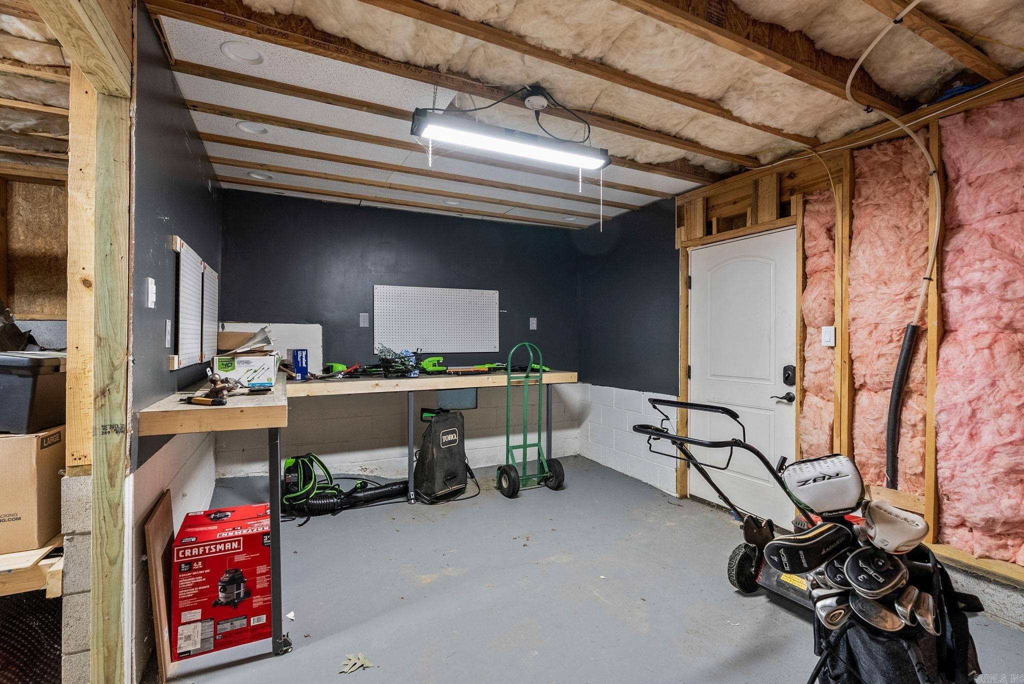 WOODLANDS EDGE - Residential