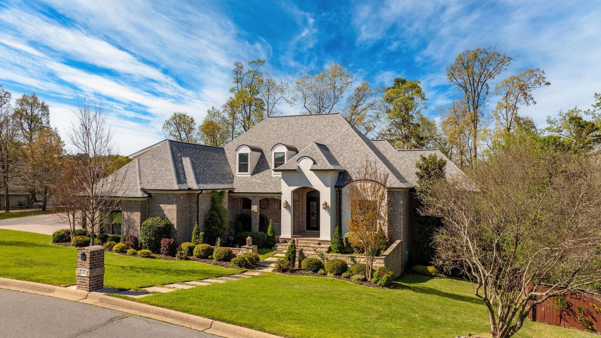 WOODLANDS EDGE - Residential