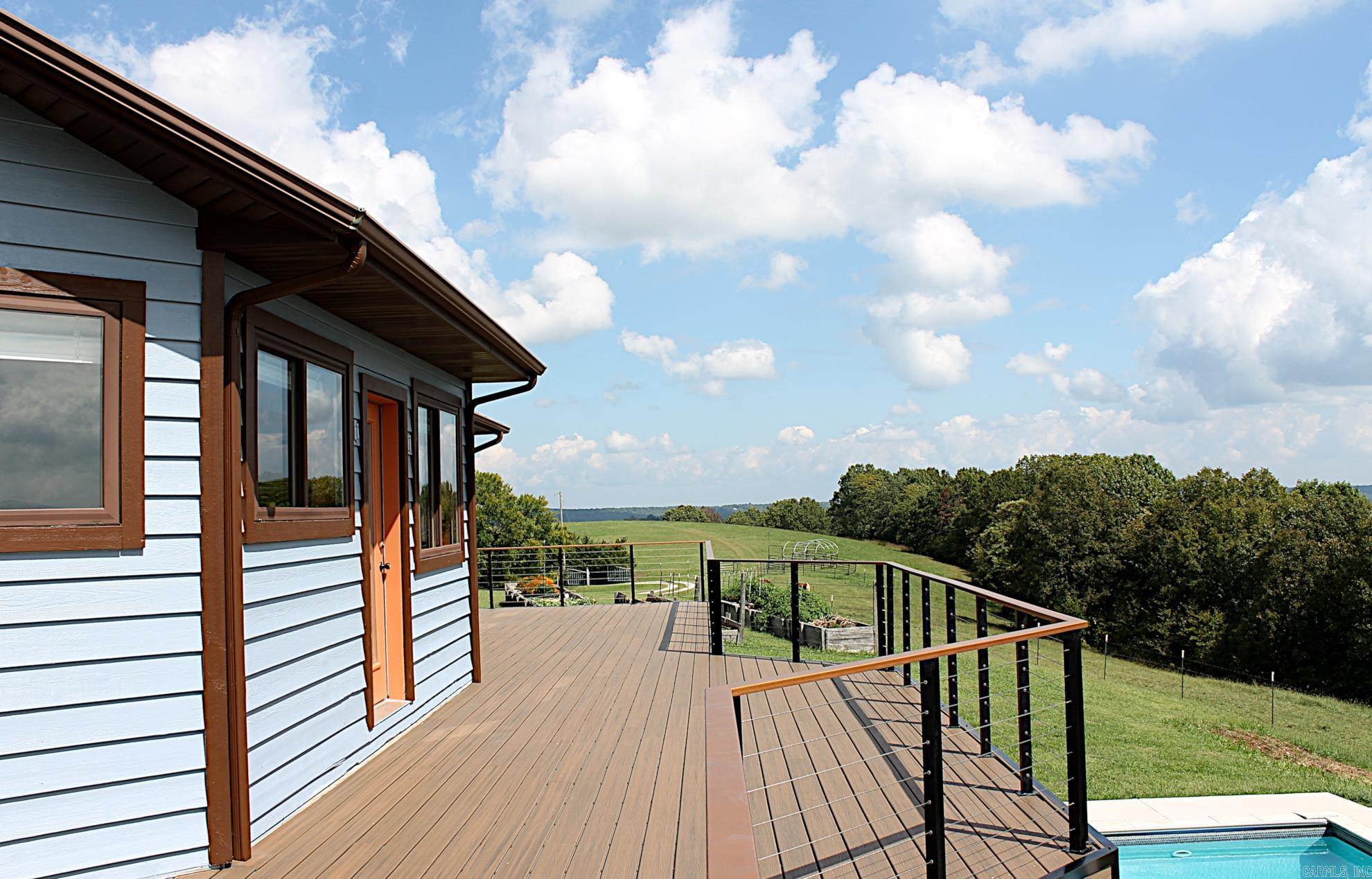Country - Residential