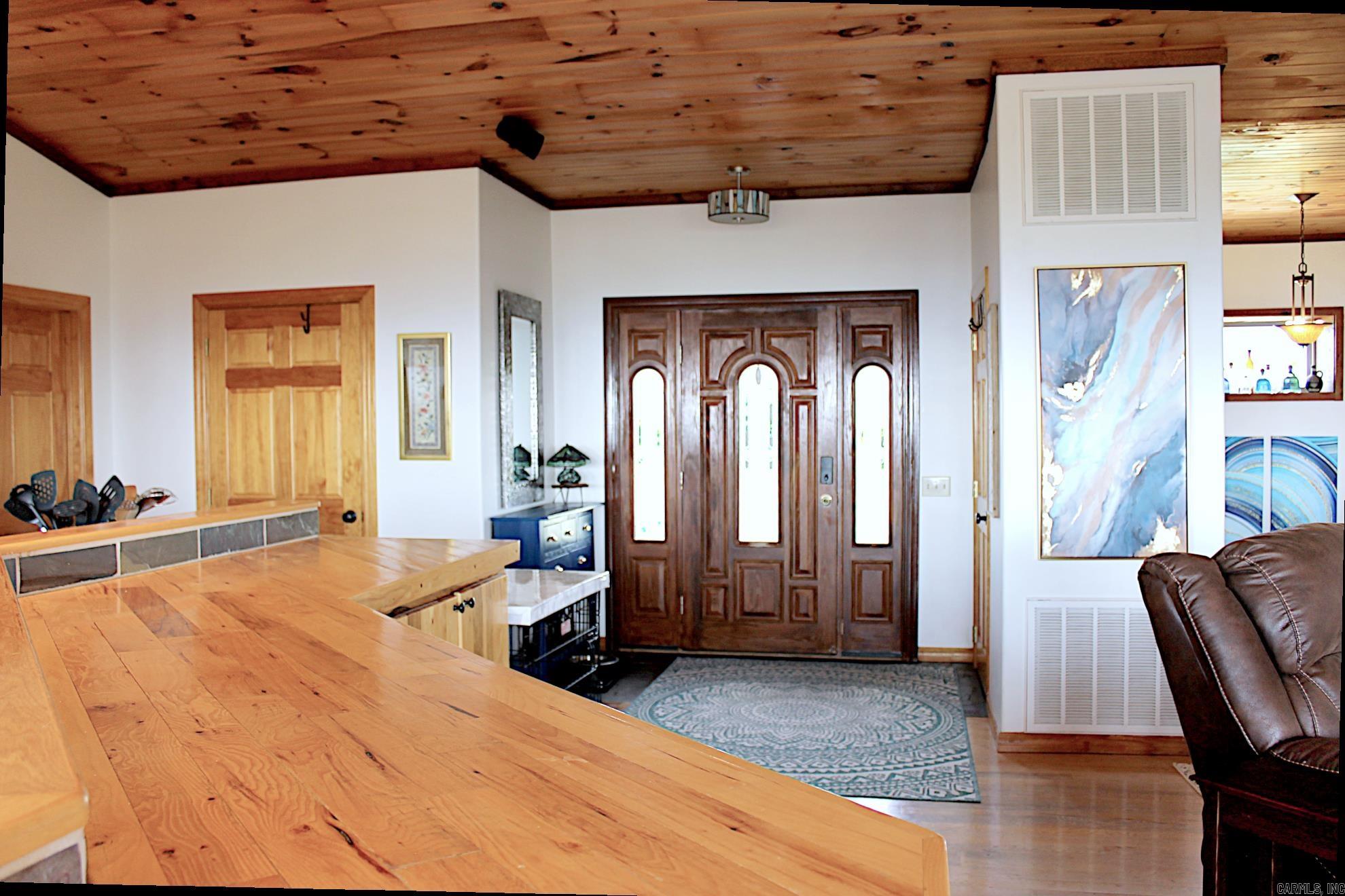 Country - Residential