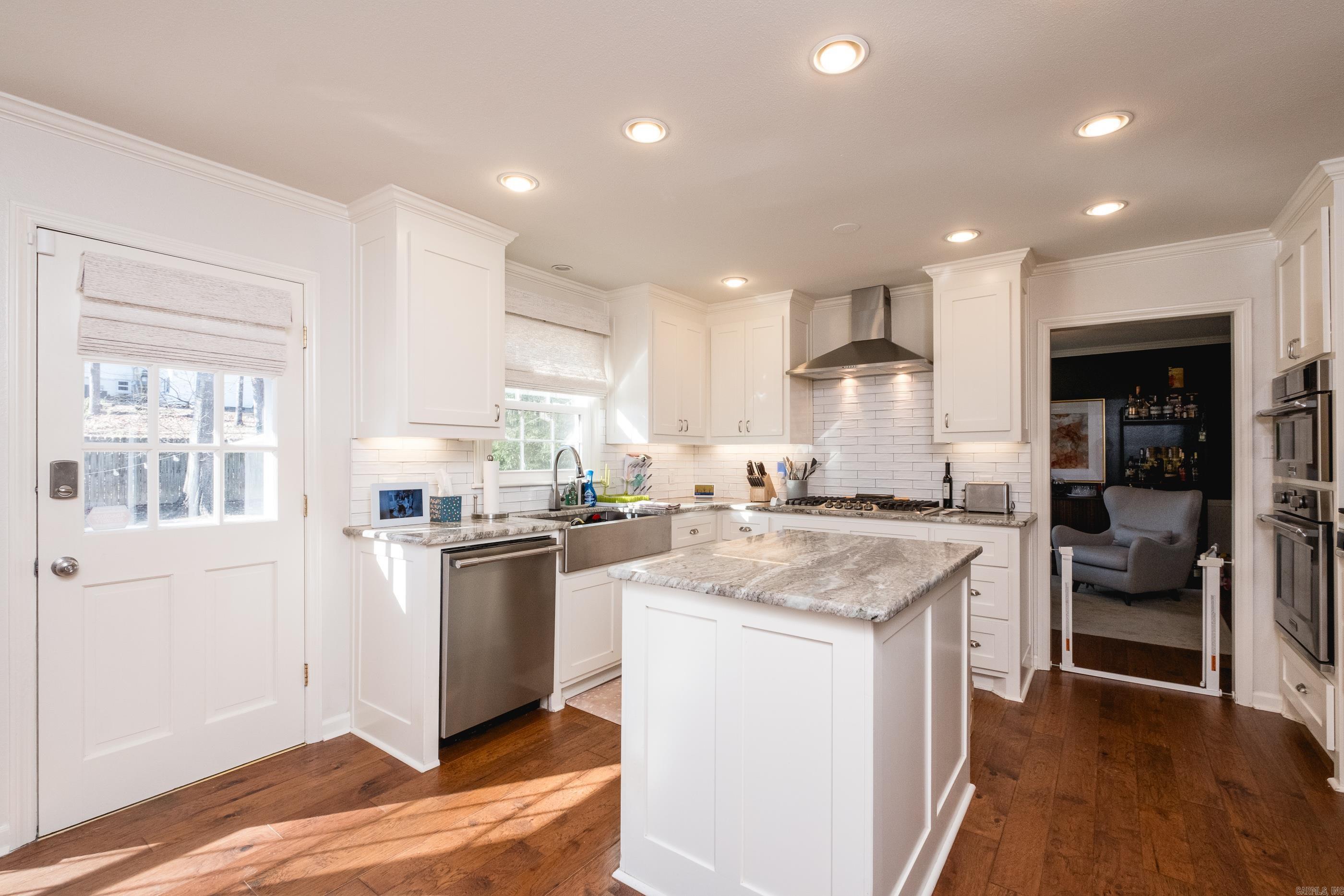 PLEASANT VALLEY - Residential