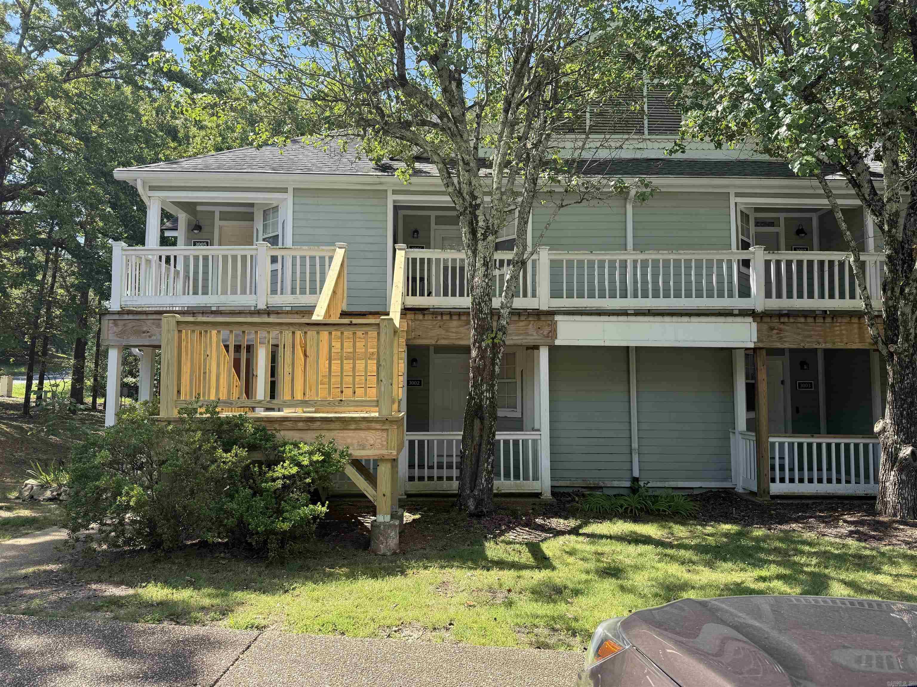 SUMMERHILL PLACE CONDOS - Residential