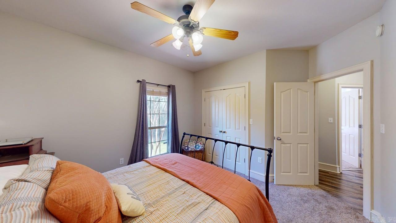 WOODLAND SPRINGS - Residential