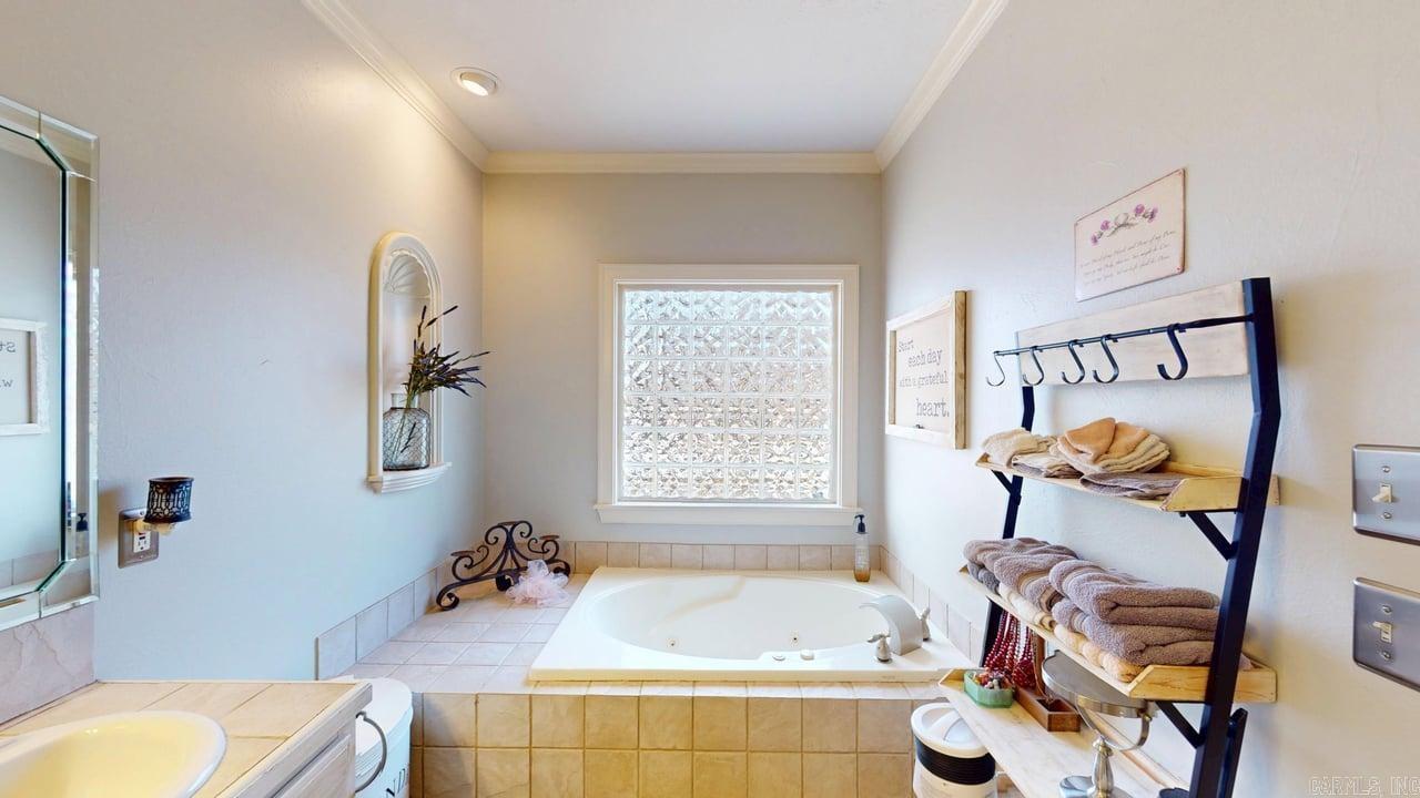 WOODLAND SPRINGS - Residential