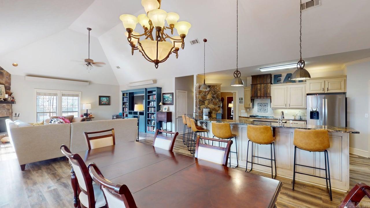 WOODLAND SPRINGS - Residential