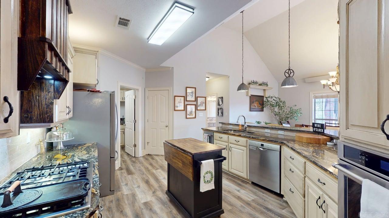 WOODLAND SPRINGS - Residential