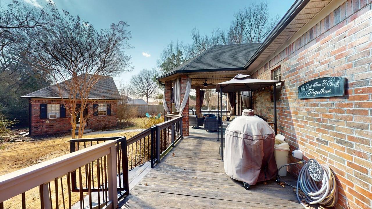 WOODLAND SPRINGS - Residential