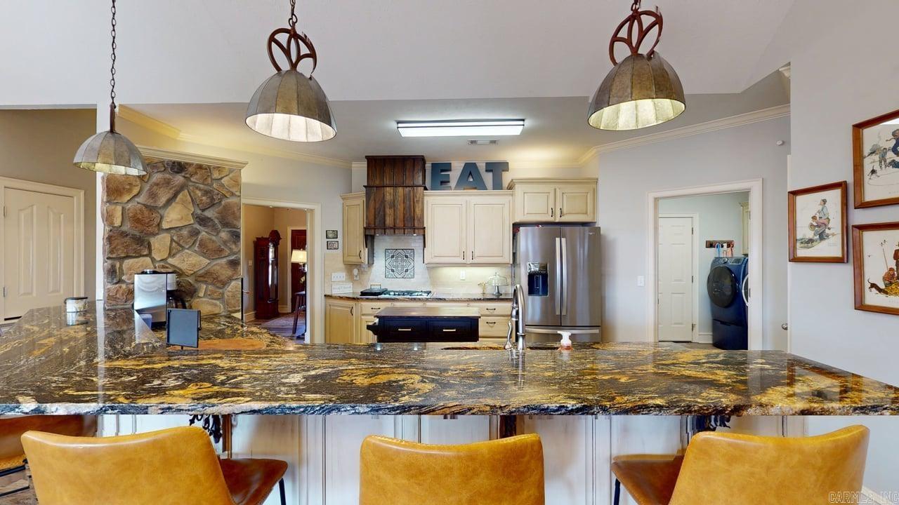 WOODLAND SPRINGS - Residential