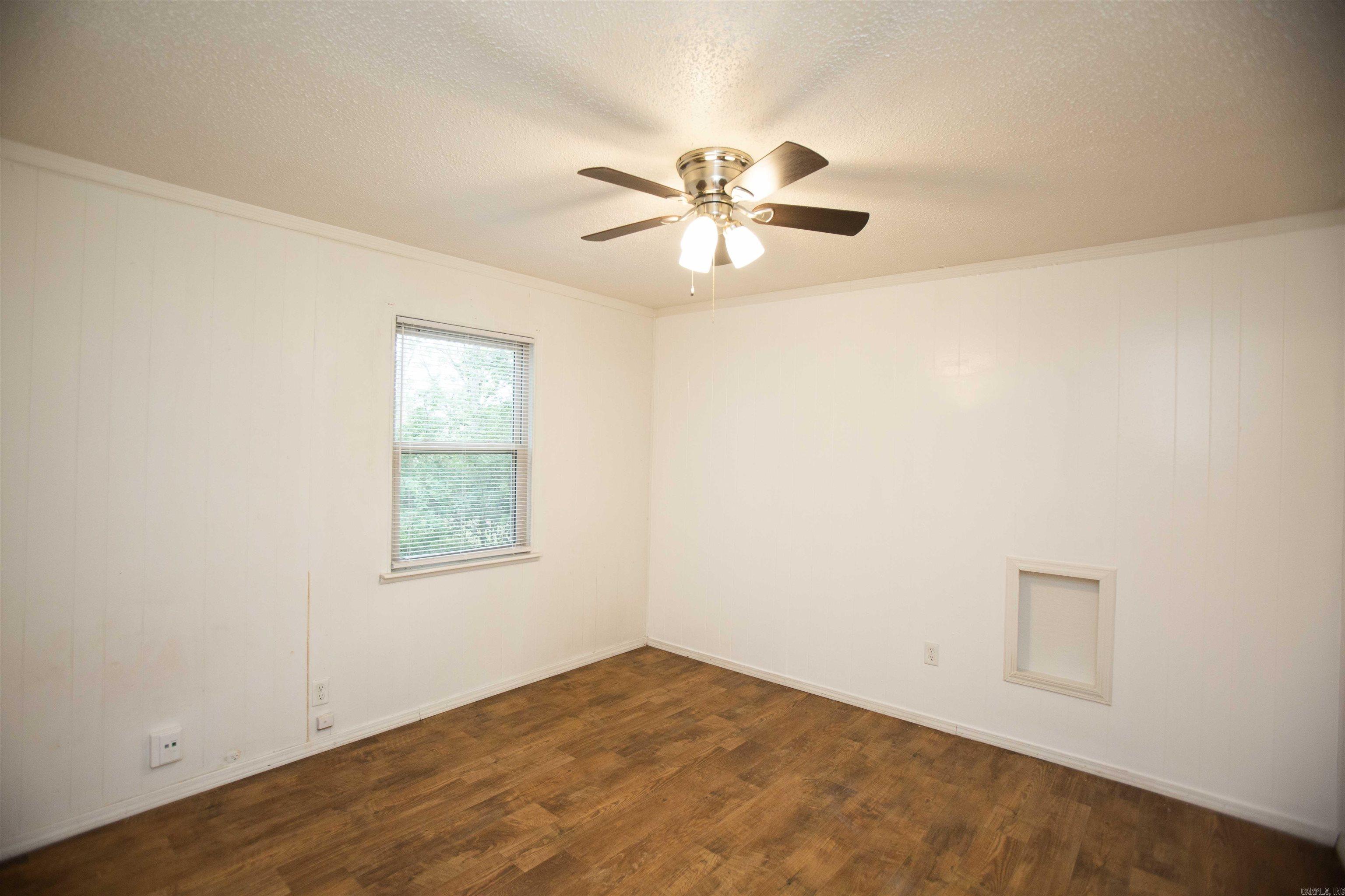 3N-11-28 - Residential Lease