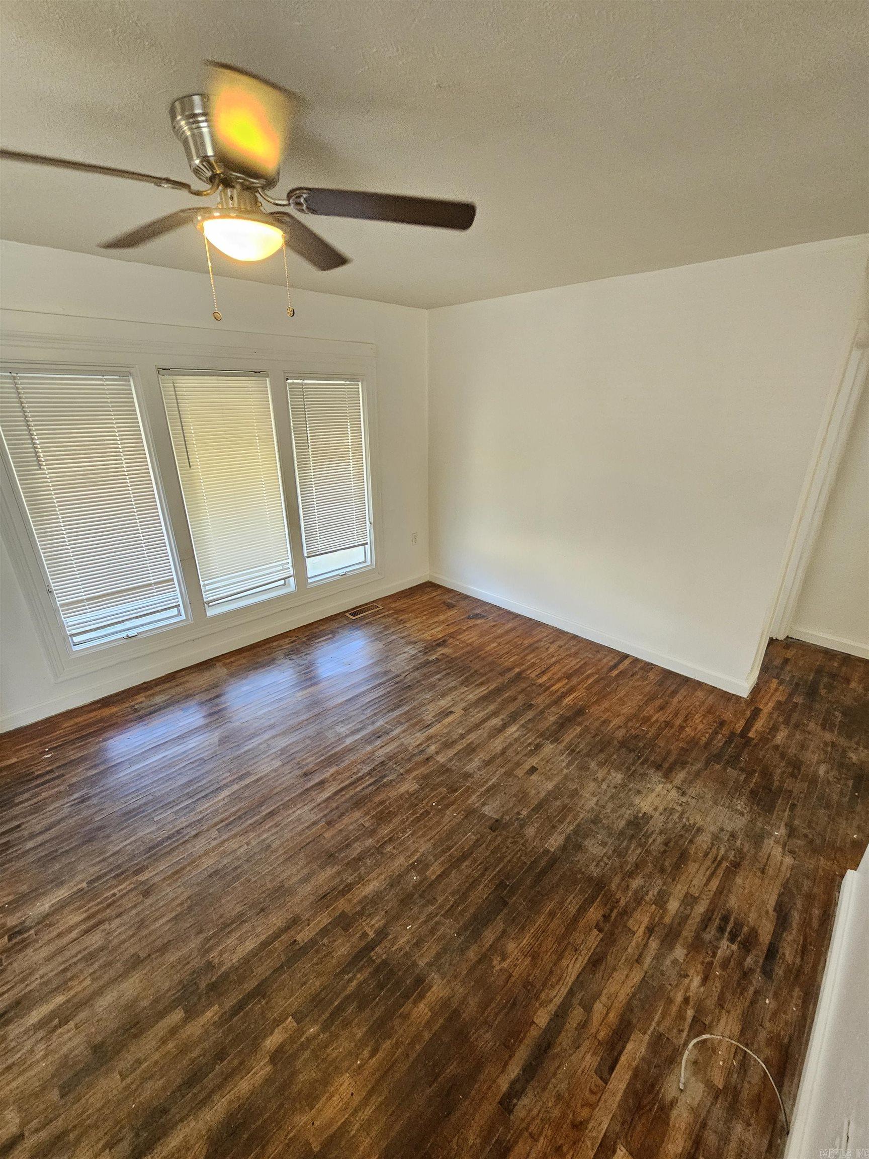 Farmeres 2nd - Residential Lease