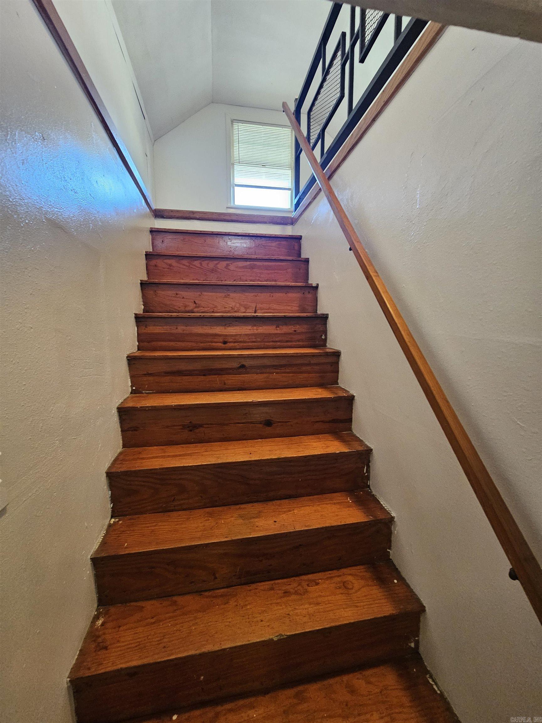 Farmeres 2nd - Residential Lease