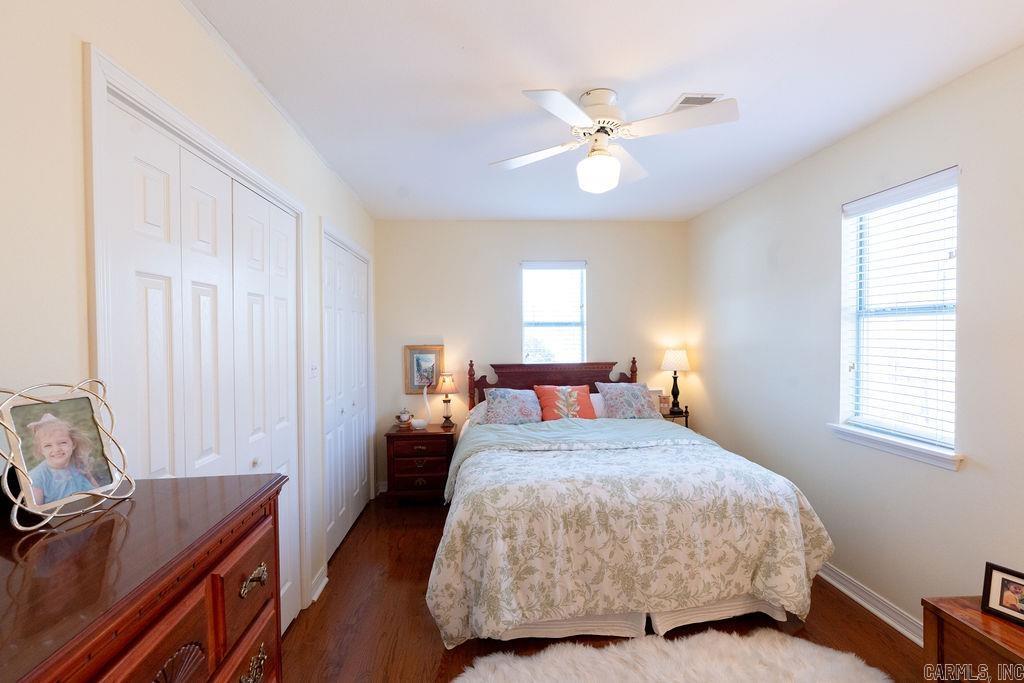 RIVER OAKS - Residential