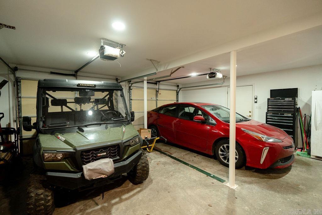 RIVER OAKS - Residential