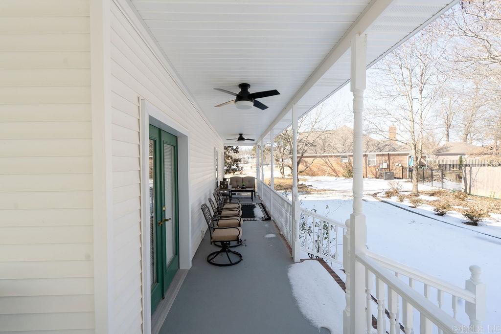 RIVER OAKS - Residential