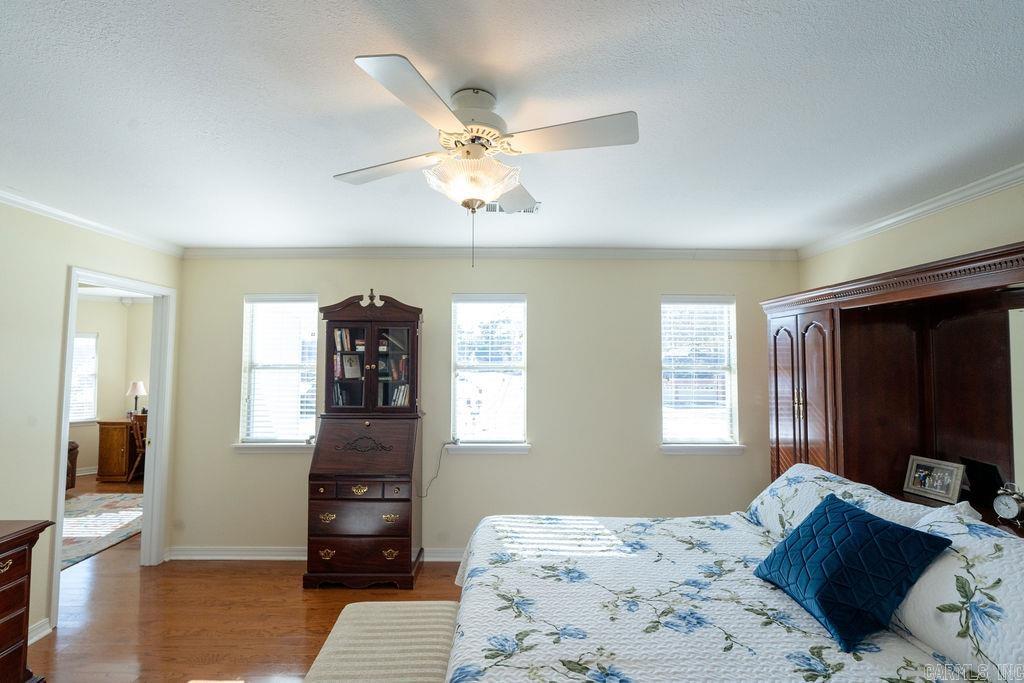 RIVER OAKS - Residential