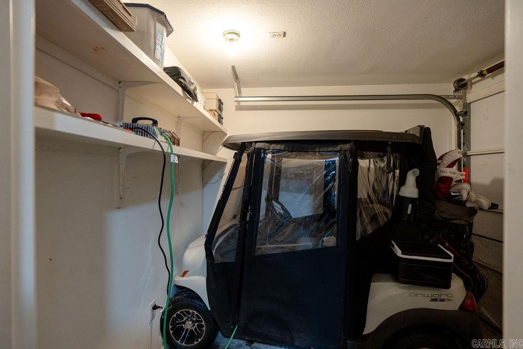 RIVER OAKS - Residential