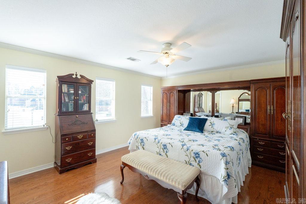 RIVER OAKS - Residential