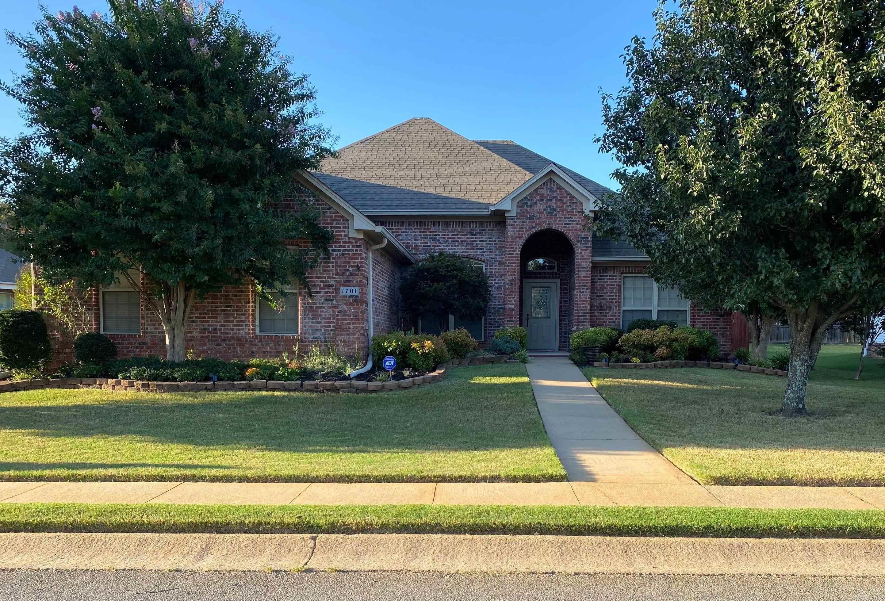 The Oaks - Residential