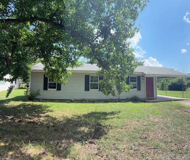 This well-kept 3- bed 1 -bath home is perfect for first time home buyers or investors looking for a solid rental. It features a functional layout with cozy bedrooms, a bright living area, and lots of potential to add your personal style. Located in a quiet neighborhood, this property offers both comfort and convince. whether You're looking to move or add to your portfolio, this is a smart affordable choice! See agent remarks