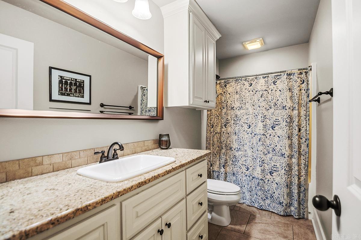 HALEY COURT - Residential