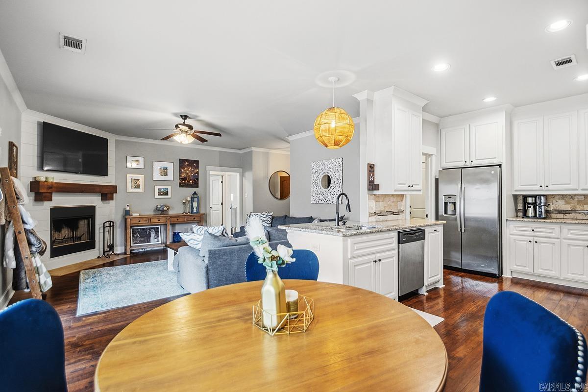 HALEY COURT - Residential