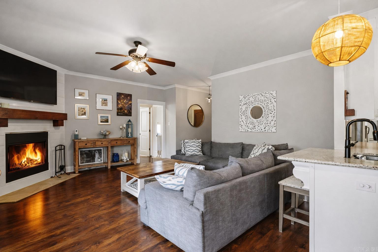 HALEY COURT - Residential