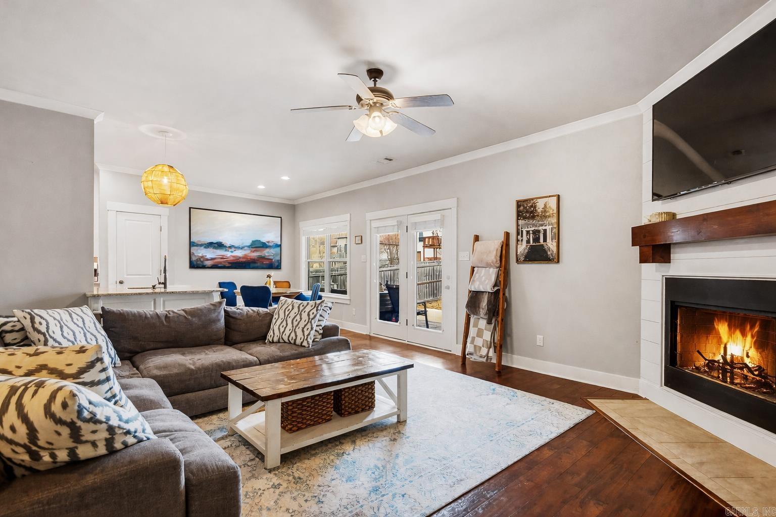 HALEY COURT - Residential