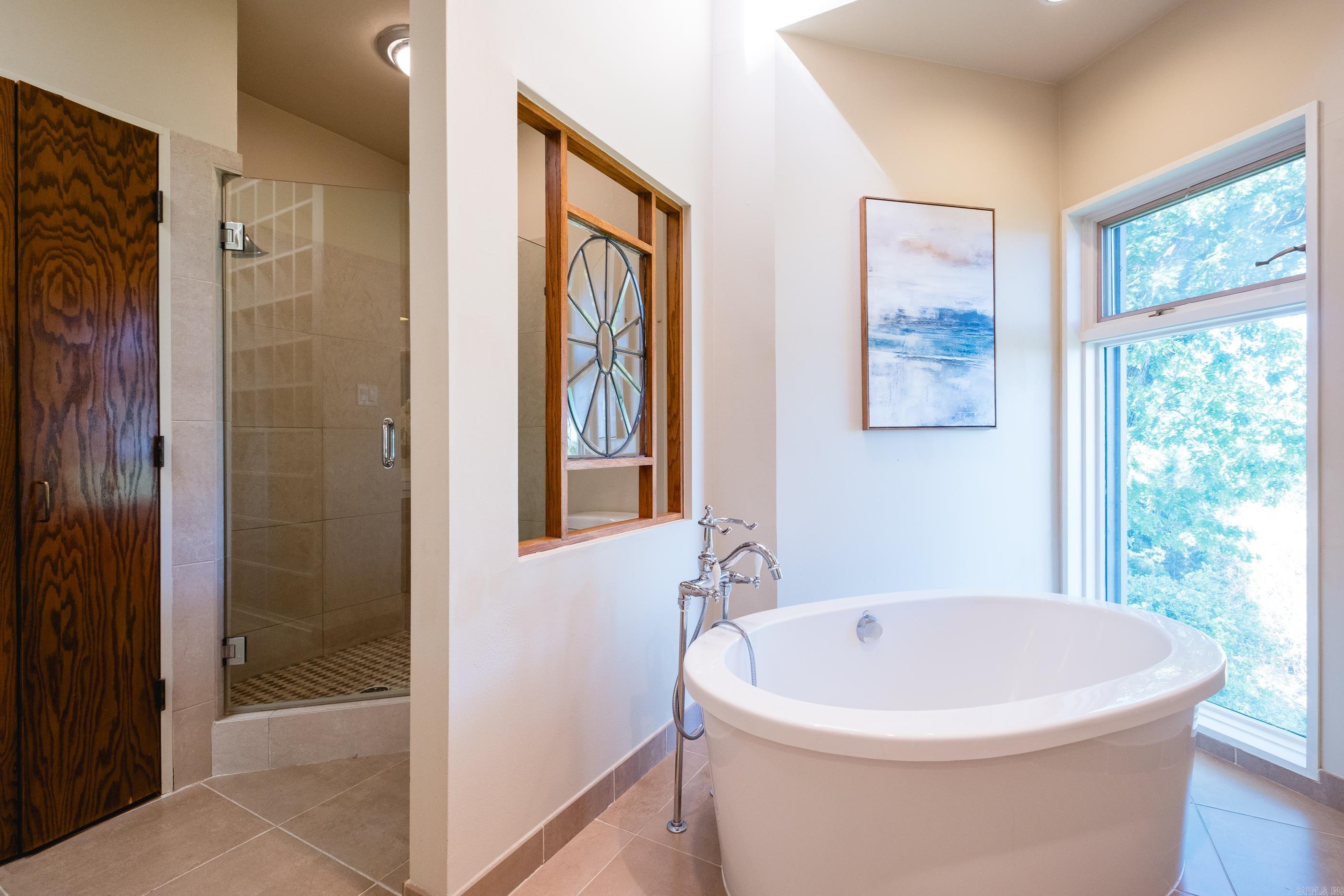 RIVER RIDGE - Residential