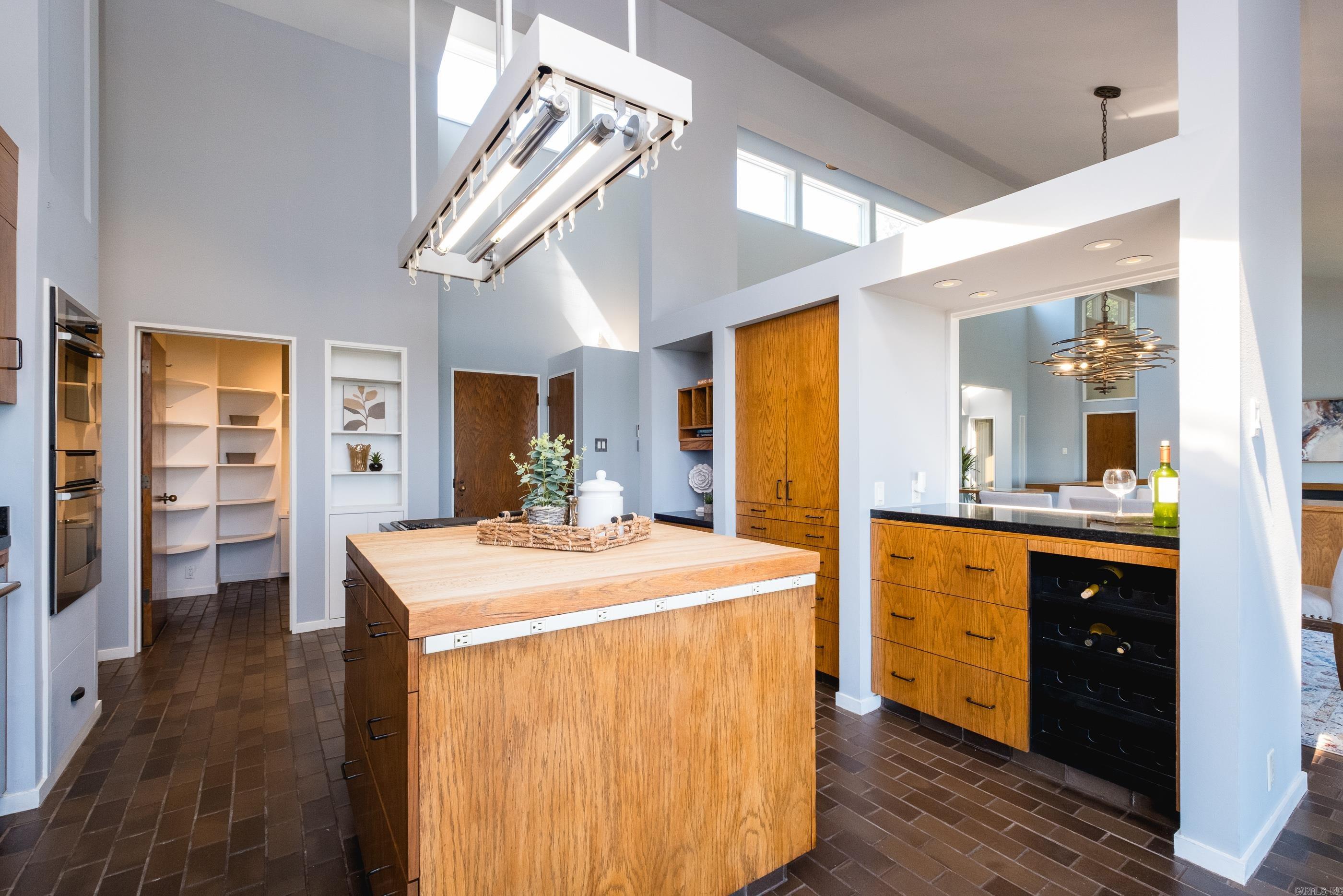 RIVER RIDGE - Residential