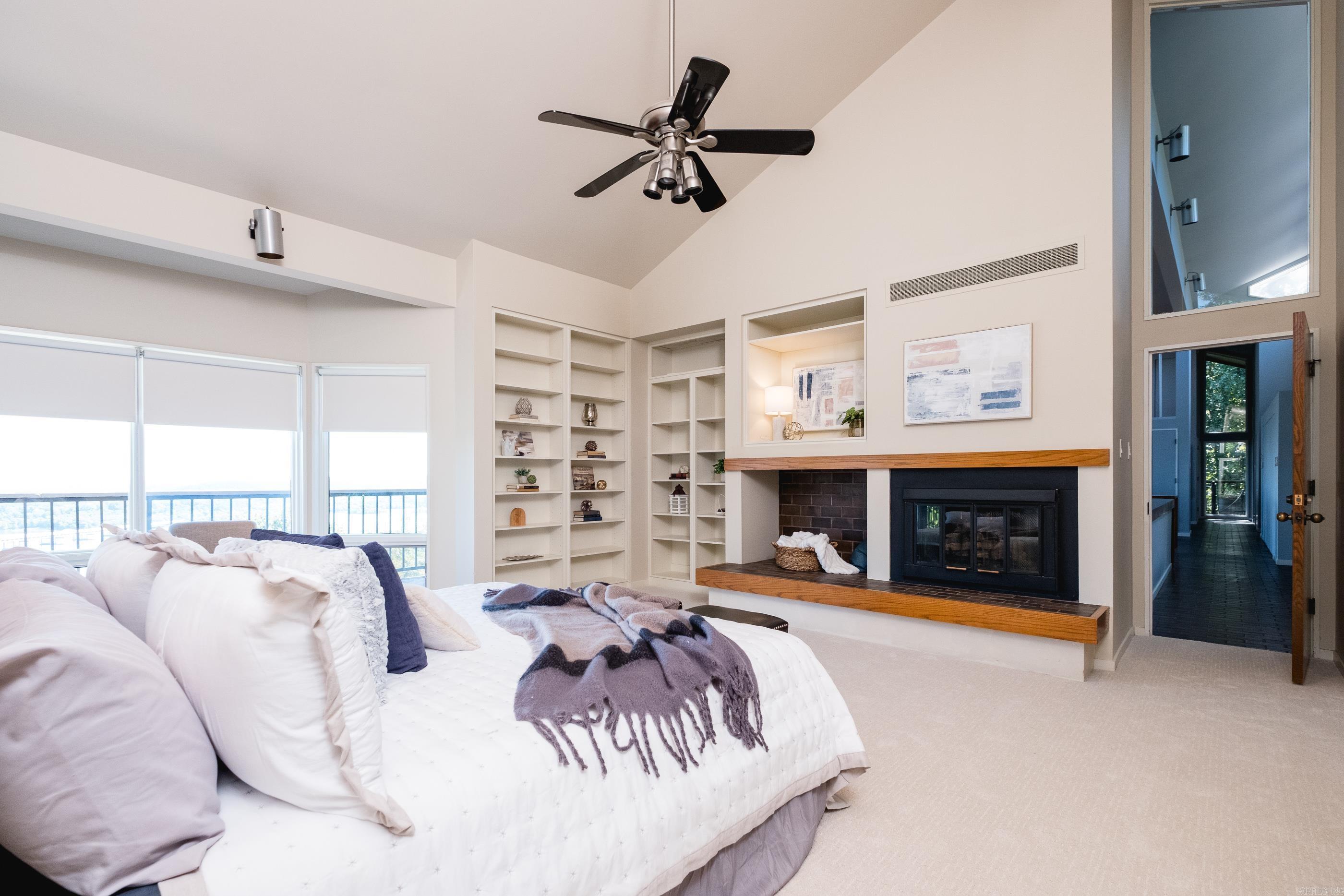 RIVER RIDGE - Residential