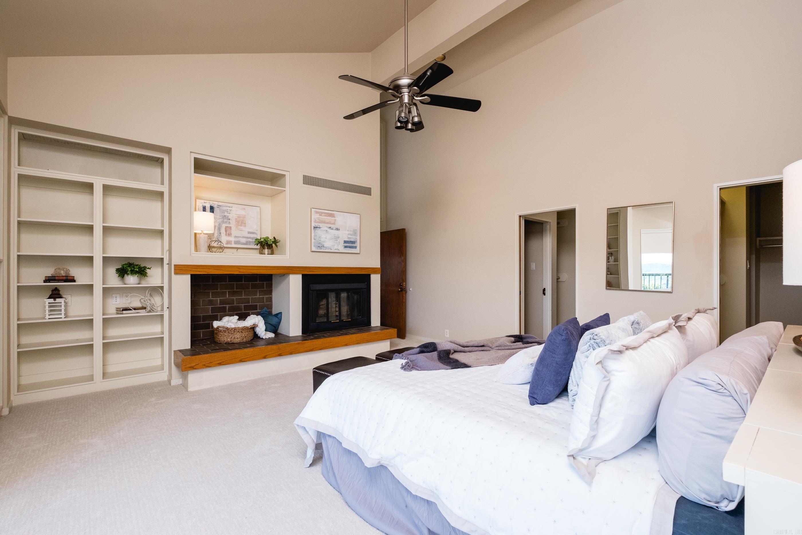 RIVER RIDGE - Residential