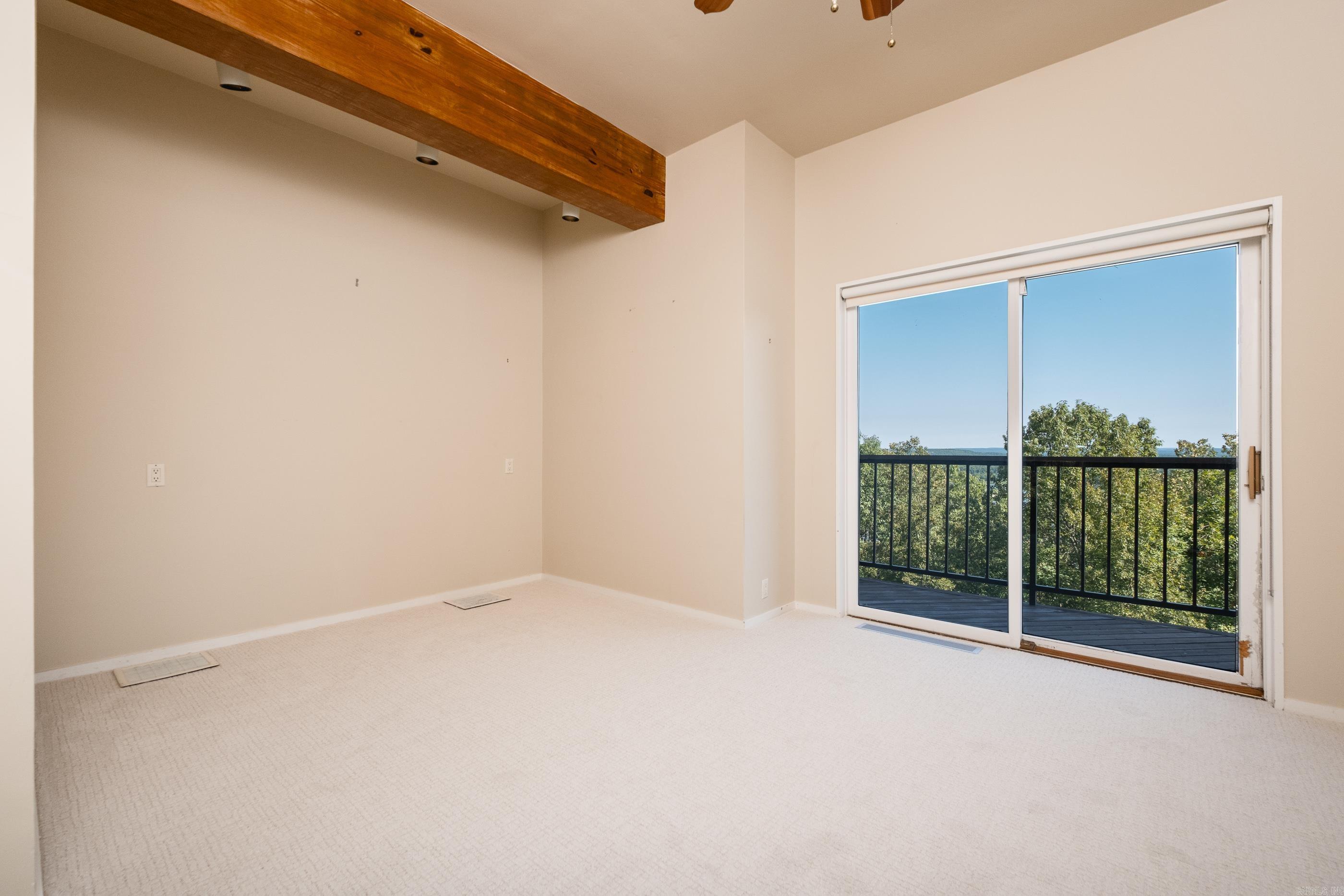 RIVER RIDGE - Residential