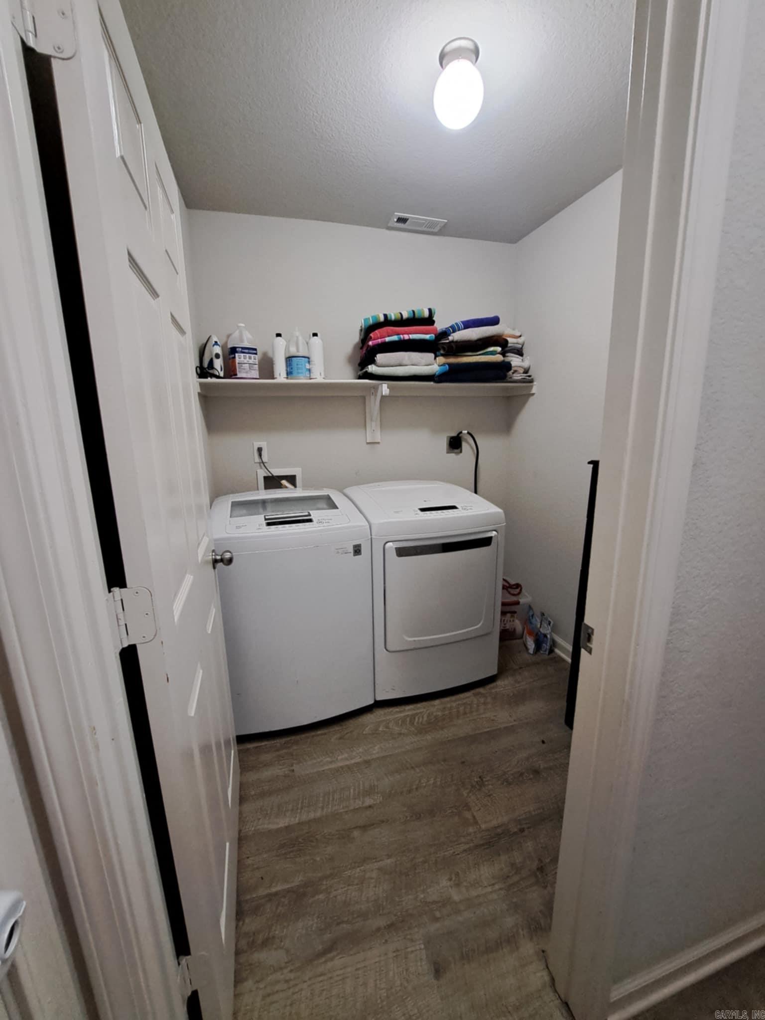 MUSEUM MEADOWS - Residential