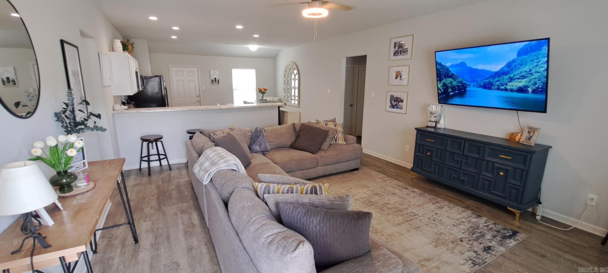 MUSEUM MEADOWS - Residential