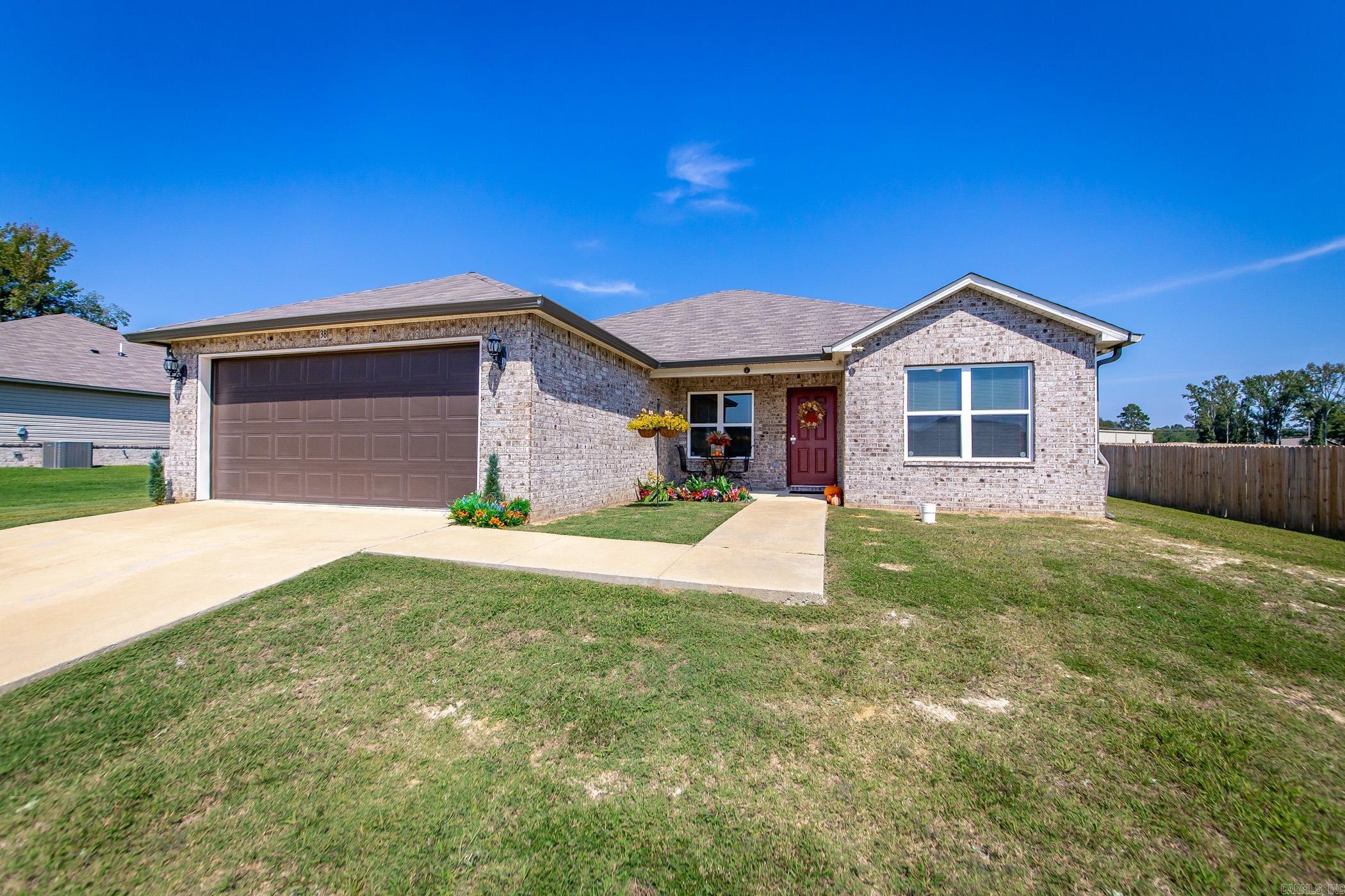 This beautiful newer-construction home looks like it was just built and offers a bright, open floor plan with a thoughtful split-bedroom design for added privacy. Featuring 3 large bedrooms, this home is conveniently located near shopping, dining, and has quick access to I-57 for an easy commute. The kitchen is a true centerpiece with stainless steel appliances, a large pantry, and a breakfast bar that opens to the dining and living areasāperfect for both everyday meals and entertaining. Move right in and enjoy the style, space, and location youāve been looking for!