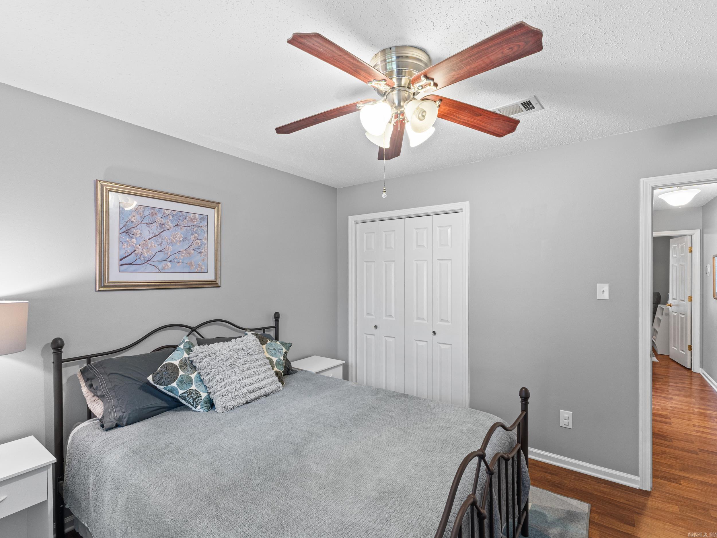 CEDAR RIDGE - Residential