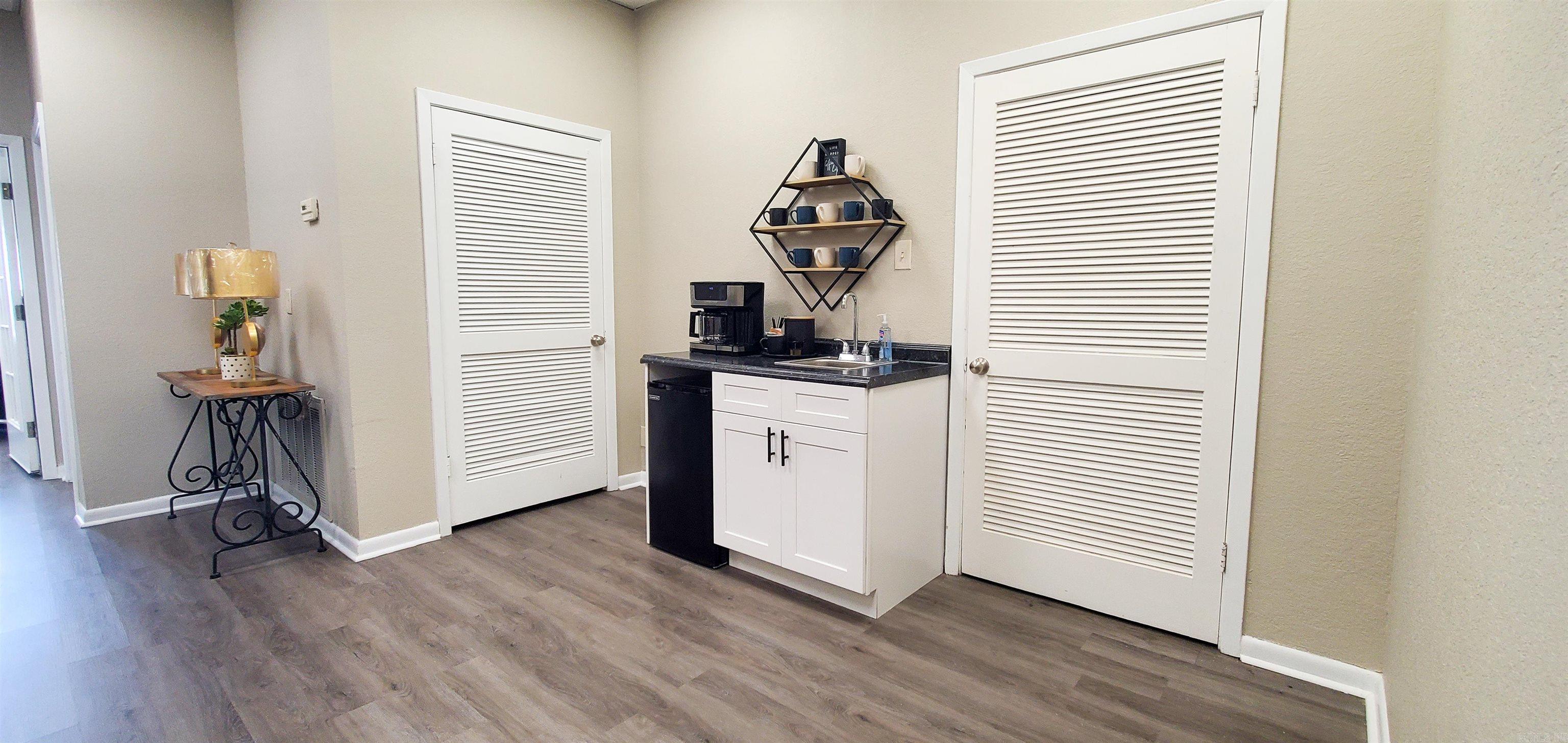 Cobb - Commercial Sale