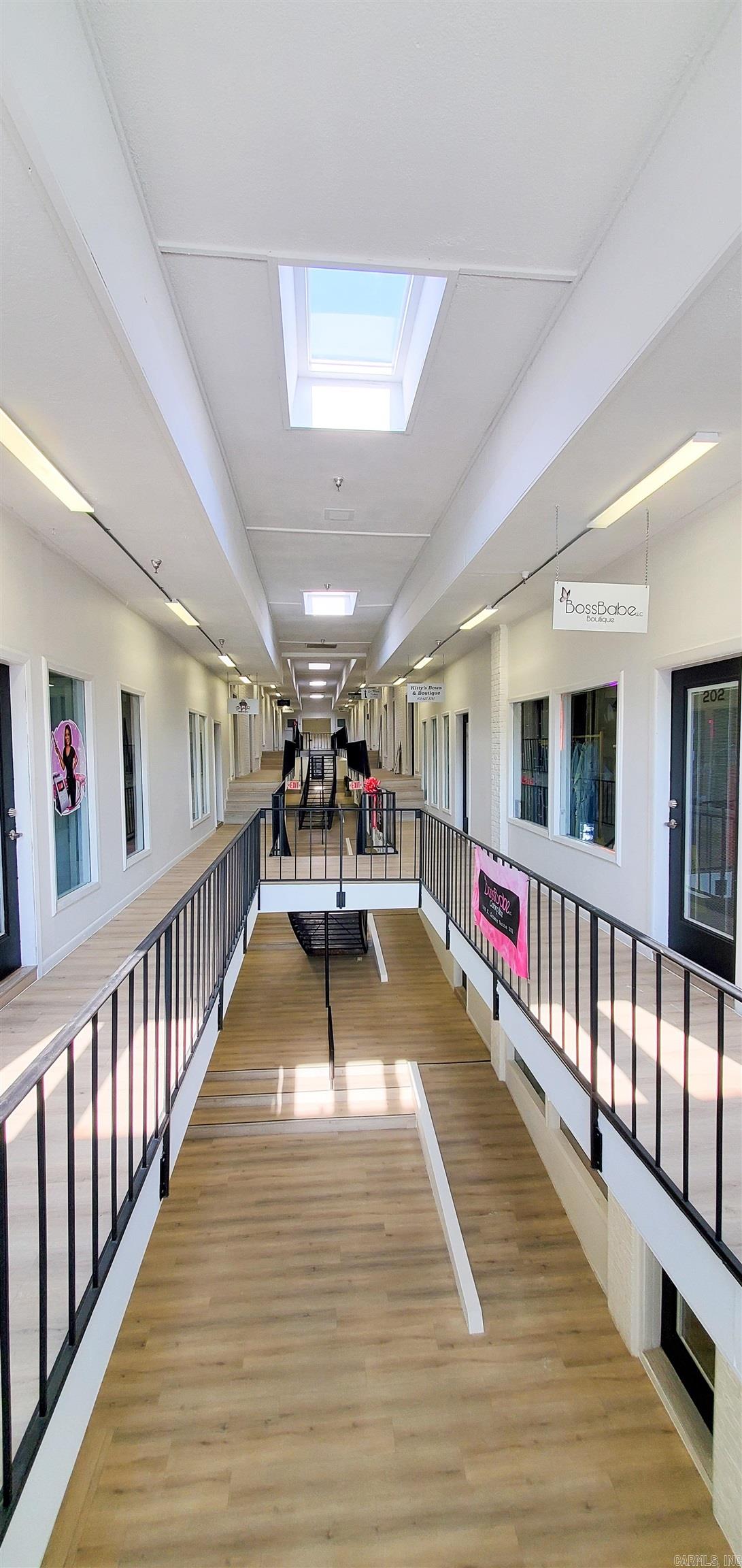 Cobb - Commercial Sale