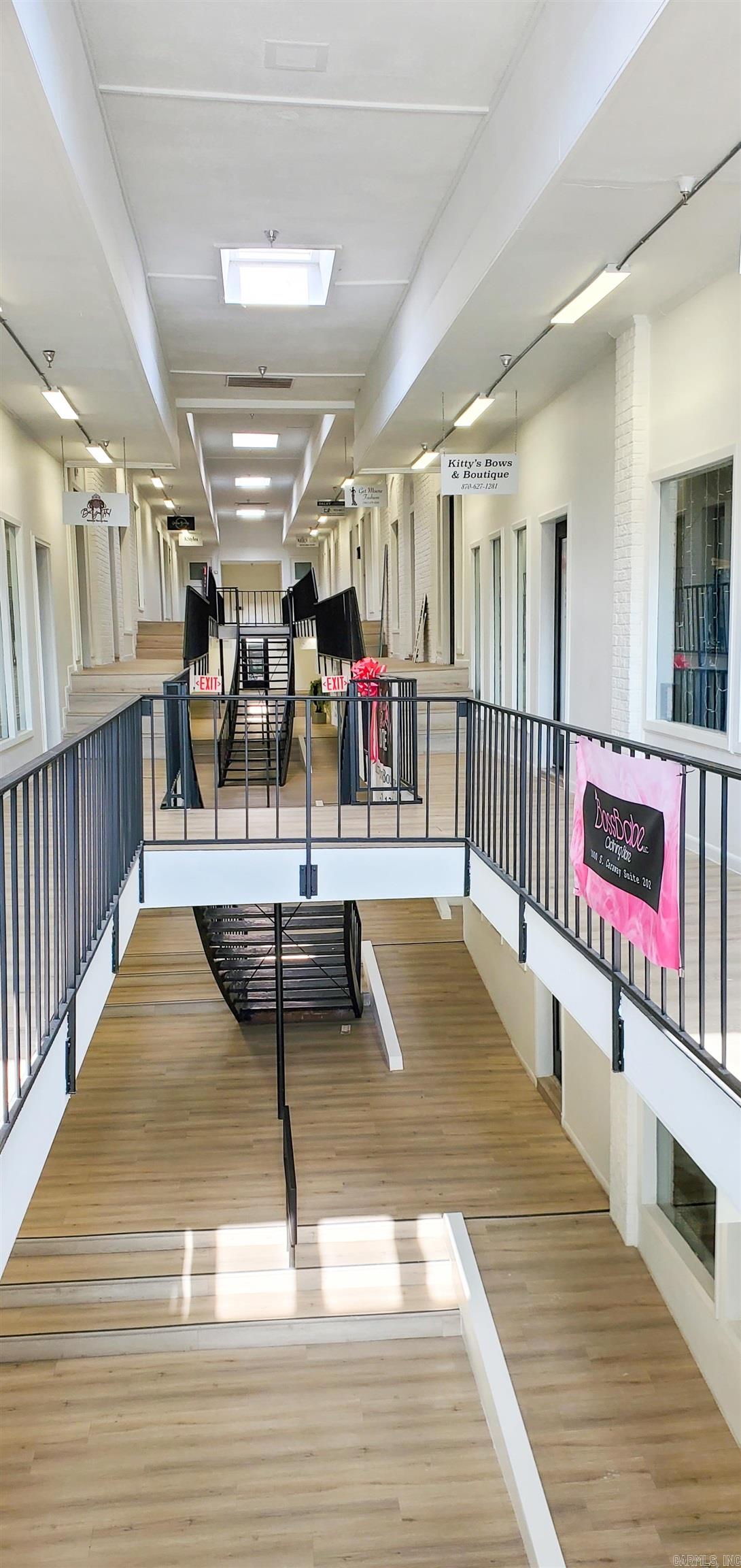 Cobb - Commercial Sale